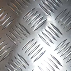 Рифлёный лист 7x2000 мм квинтет Ст3пс ГОСТ 19903-74